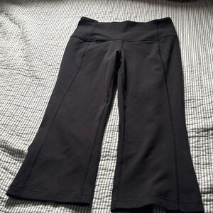 Lululemon Capri Flared leggings